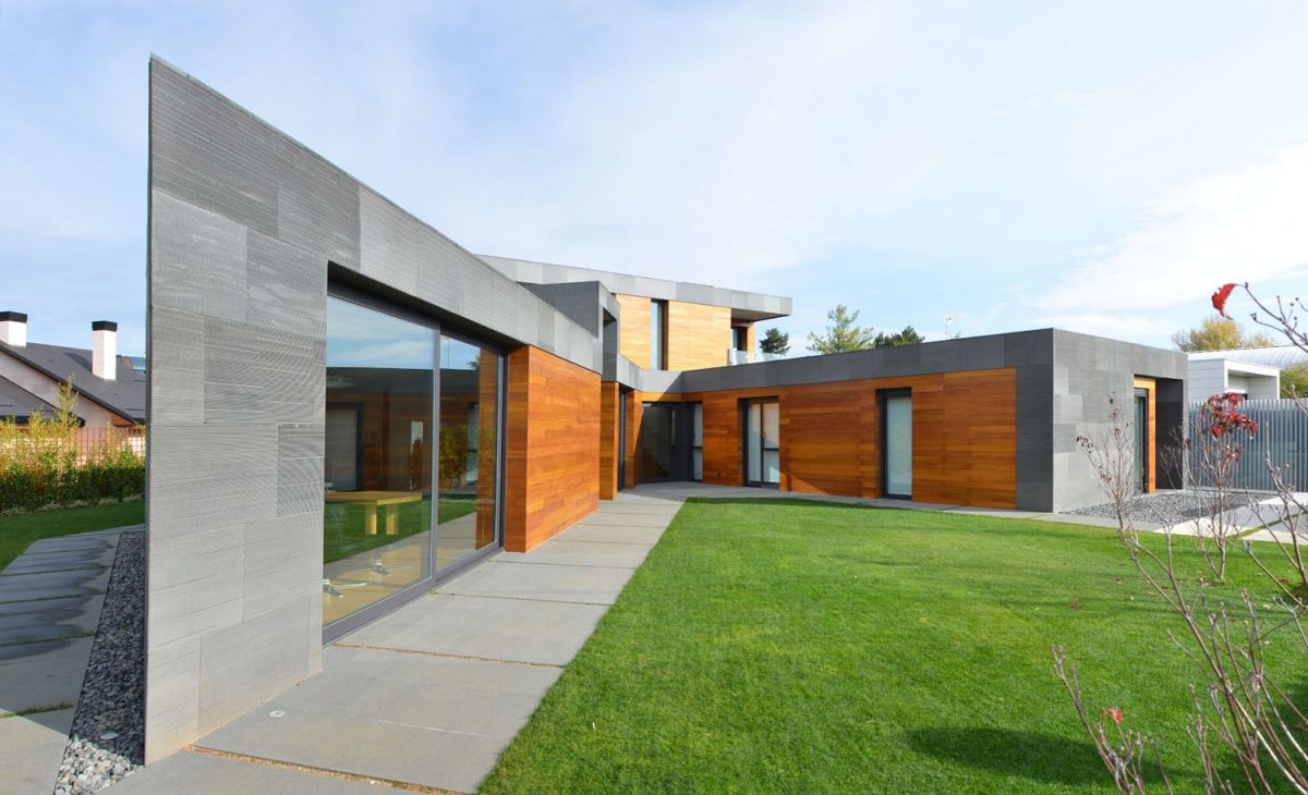 HOUSE IN VITORIA