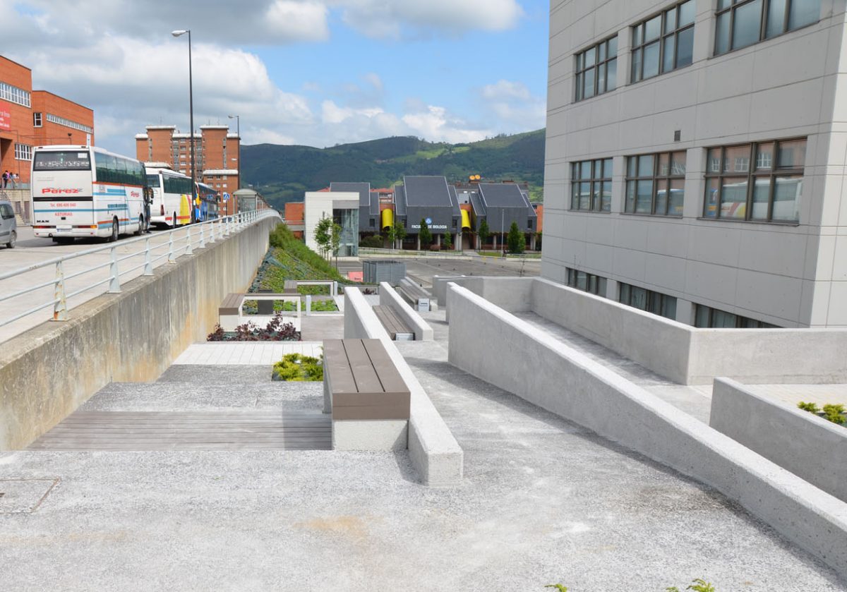 PASSAGE IN THE EL CRISTO CAMPUS, OVIEDO